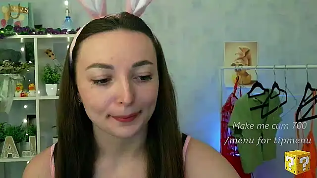  Barbie Kiss  online show from April 2026 02:03:02 PM