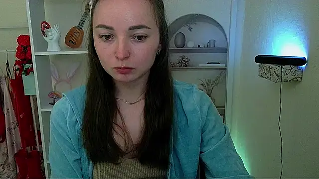  Barbie Kiss  online show from May 2026 05:10:02 PM