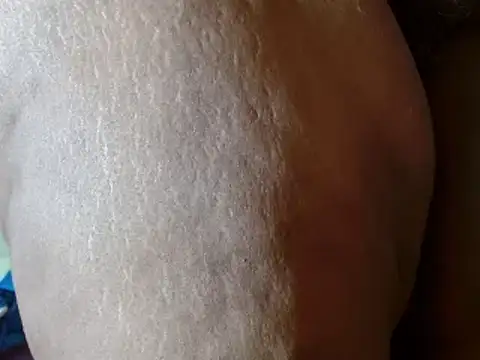 Snapshot of tinagiant chatting on February 2025 10:20:02 AM tinagiant online show from February 2025 10:20:02 AM