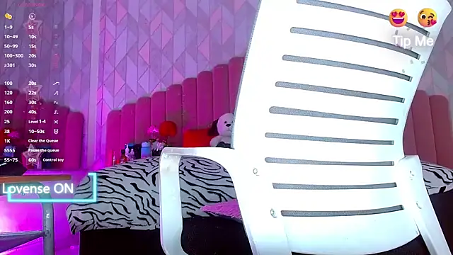 angelyy 02 online show from December 2024 03:53:02 PM