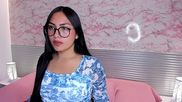 Snapshot of _Danaa chatting on September 2025 08:31:01 PM  Danaa online show from September 2025 08:31:01 PM