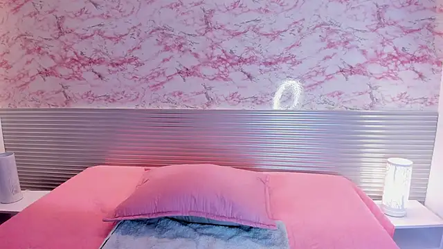 Snapshot of _Danaa chatting on October 2025 06:49:02 PM  Danaa online show from October 2025 06:49:02 PM