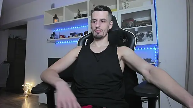 ToddClaytonn online show from December 2025 05:21:02 PM