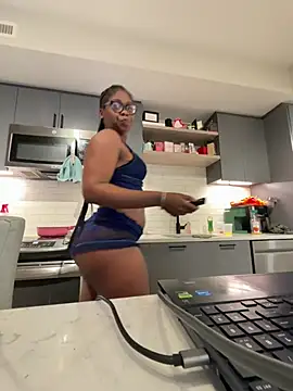 Naomiruty online show from May 2026 04:29:02 AM