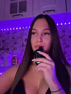 Snapshot of EricaWalls chatting on January 2025 06:37:02 PM EricaWalls online show from January 2025 06:37:02 PM