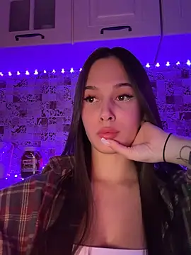 Snapshot of EricaWalls chatting on January 2025 06:14:01 PM EricaWalls online show from January 2025 06:14:01 PM