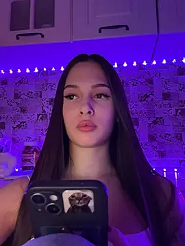 Snapshot of EricaWalls chatting on January 2025 11:29:01 PM EricaWalls online show from January 2025 11:29:01 PM