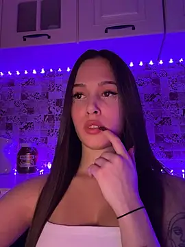 EricaWalls online show from January 2025 09:33:01 PM