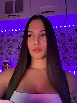 Snapshot of EricaWalls chatting on February 2025 09:18:02 PM EricaWalls online show from February 2025 09:18:02 PM