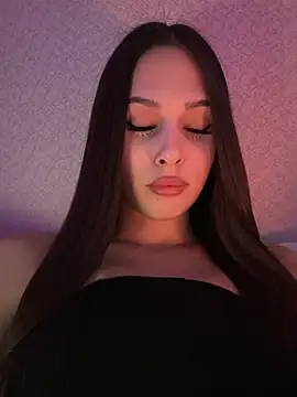 Snapshot of EricaWalls chatting on February 2025 04:44:02 AM EricaWalls online show from February 2025 04:44:02 AM