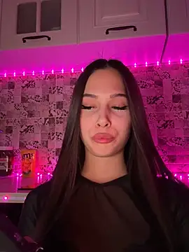 Snapshot of EricaWalls chatting on February 2025 10:36:01 PM EricaWalls online show from February 2025 10:36:01 PM