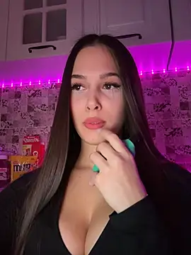 EricaWalls online show from February 2025 08:20:02 PM