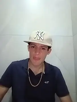 Snapshot of Duvan_Martinez23 chatting on June 2026 08:59:02 AM Duvan Martinez23 online show from June 2026 08:59:02 AM