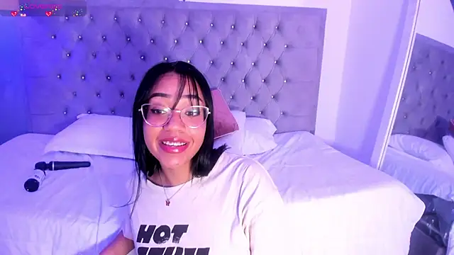 Snapshot of AriannaDavis chatting on March 2025 08:10:02 PM AriannaDavis online show from March 2025 08:10:02 PM