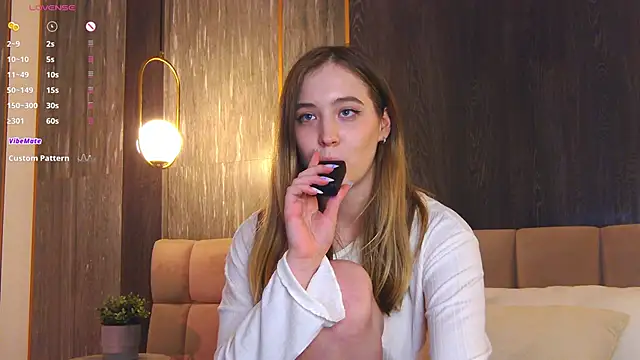 Snapshot of LoraineLuff chatting on January 2025 08:53:02 PM LoraineLuff online show from January 2025 08:53:02 PM