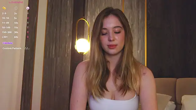 Snapshot of LoraineLuff chatting on January 2025 11:55:02 PM LoraineLuff online show from January 2025 11:55:02 PM