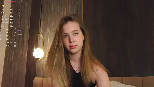 Snapshot of LoraineLuff chatting on March 2025 05:49:01 PM LoraineLuff online show from March 2025 05:49:01 PM