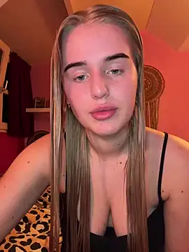 Snapshot of yourhornyslut chatting on March 2025 08:32:02 PM yourhornyslut online show from March 2025 08:32:02 PM