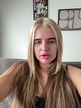 Snapshot of yourhornyslut chatting on July 2026 02:43:01 PM yourhornyslut online show from July 2026 02:43:01 PM
