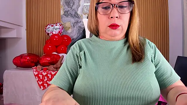 Danna topless online show from March 2025 12:06:02 PM