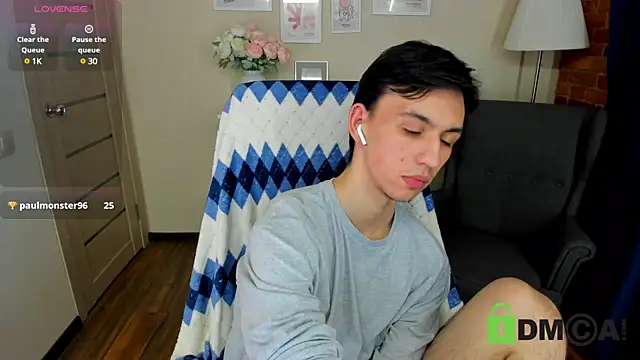 Snapshot of Ul_Tima chatting on December 2024 01:24:02 AM Ul Tima online show from December 2024 01:24:02 AM