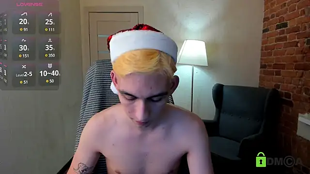 Snapshot of Ul_Tima chatting on December 2024 11:31:02 PM Ul Tima online show from December 2024 11:31:02 PM