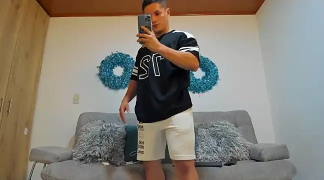 julian wallace online show from January 2025 09:42:01 PM