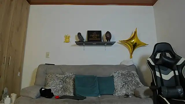 julian wallace online show from September 2025 02:28:01 PM