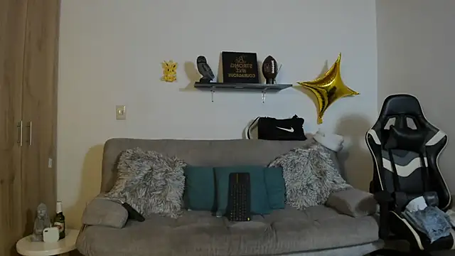 julian wallace online show from November 2025 03:01:02 PM