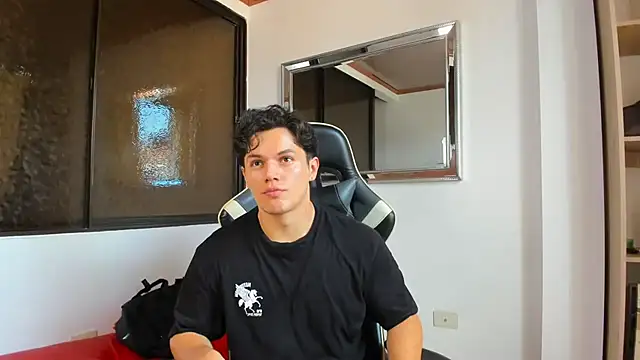 julian wallace online show from March 2026 07:22:02 PM