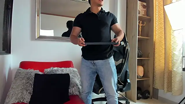 julian wallace online show from April 2026 02:39:01 PM