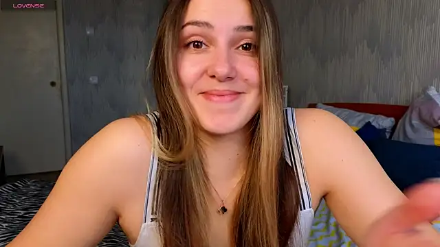 sophia euphoriaa online show from April 2026 06:40:01 AM