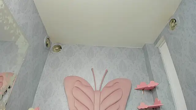 MaddyCute4u online show from February 2025 02:38:02 PM