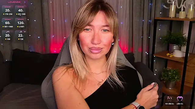 MilaBott online show from April 2026 08:06:02 PM