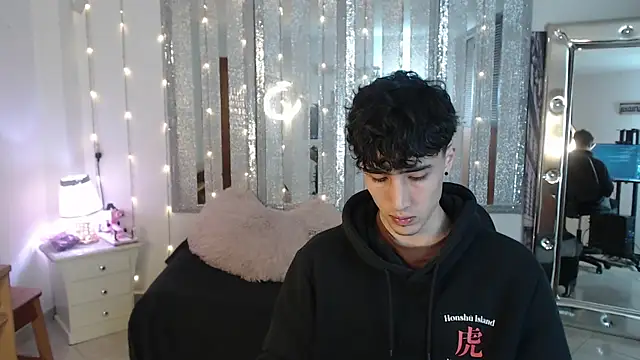 gojo satoru 18 online show from February 2025 12:14:02 PM