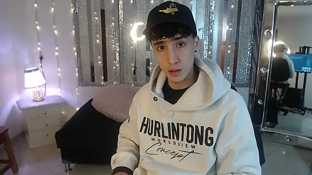 gojo satoru 18 online show from February 2025 11:44:02 AM