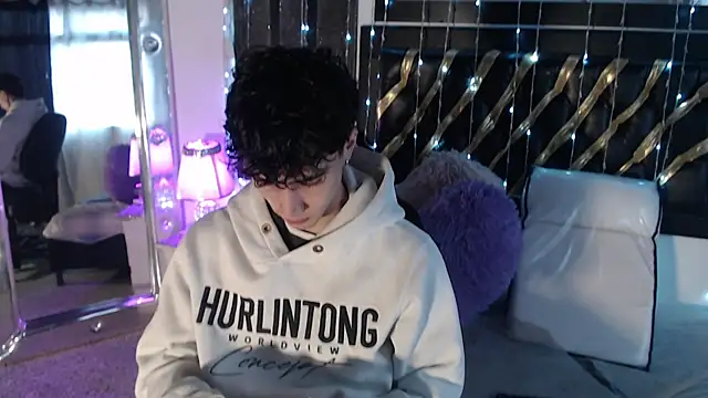 gojo satoru 18 online show from September 2025 11:55:01 AM