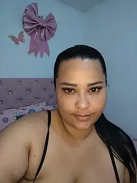 Snapshot of Clarigil chatting on February 2026 10:44:02 AM Clarigil online show from February 2026 10:44:02 AM