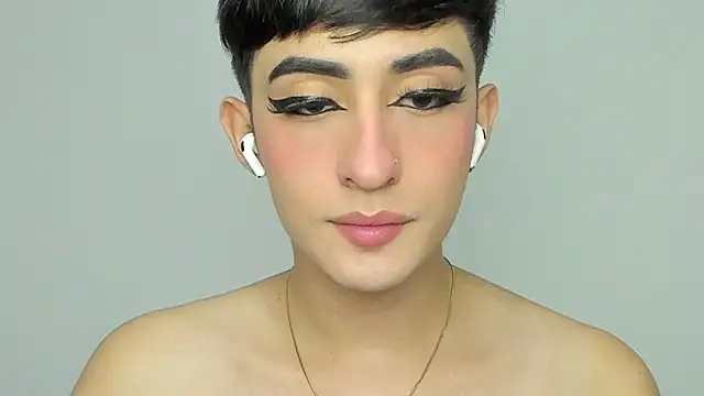 Snapshot of HotStar_yes chatting on January 2025 12:18:01 AM HotStar yes online show from January 2025 12:18:01 AM