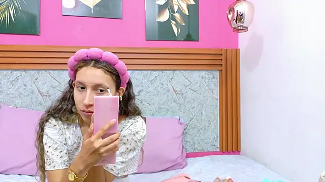 Beautifulskinny18 online show from February 2026 07:32:01 PM