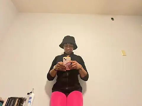 wynterheat online show from February 2025 08:22:02 AM