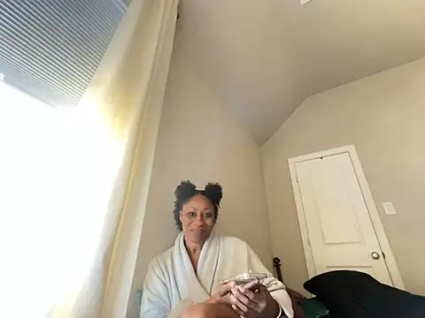 wynterheat online show from November 2025 05:23:02 PM