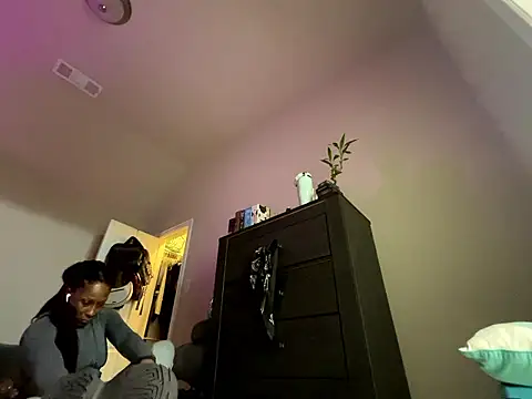 wynterheat online show from January 2026 06:17:01 AM