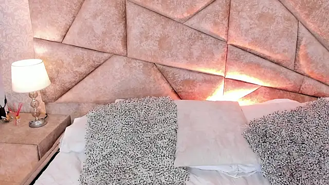 GaiaBaker online show from March 2025 03:54:02 AM