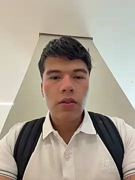 Logan smith1 online show from December 2025 04:23:01 PM