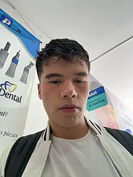 Snapshot of Logan_smith1 chatting on May 2026 03:42:02 PM Logan smith1 online show from May 2026 03:42:02 PM