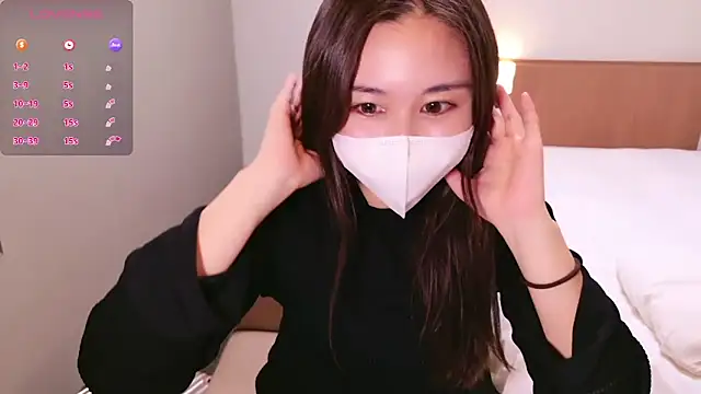 -satomi-jp online show from January 2025 12:18:01 PM