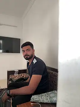 hotboysammy online show from December 2024 04:36:02 AM