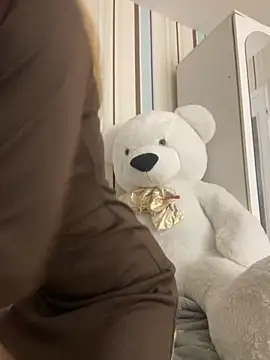 Liya my online show from November 2025 09:05:02 PM