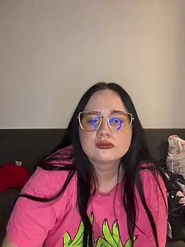 Snapshot of curvybabe7 chatting on December 2025 09:20:01 PM curvybabe7 online show from December 2025 09:20:01 PM